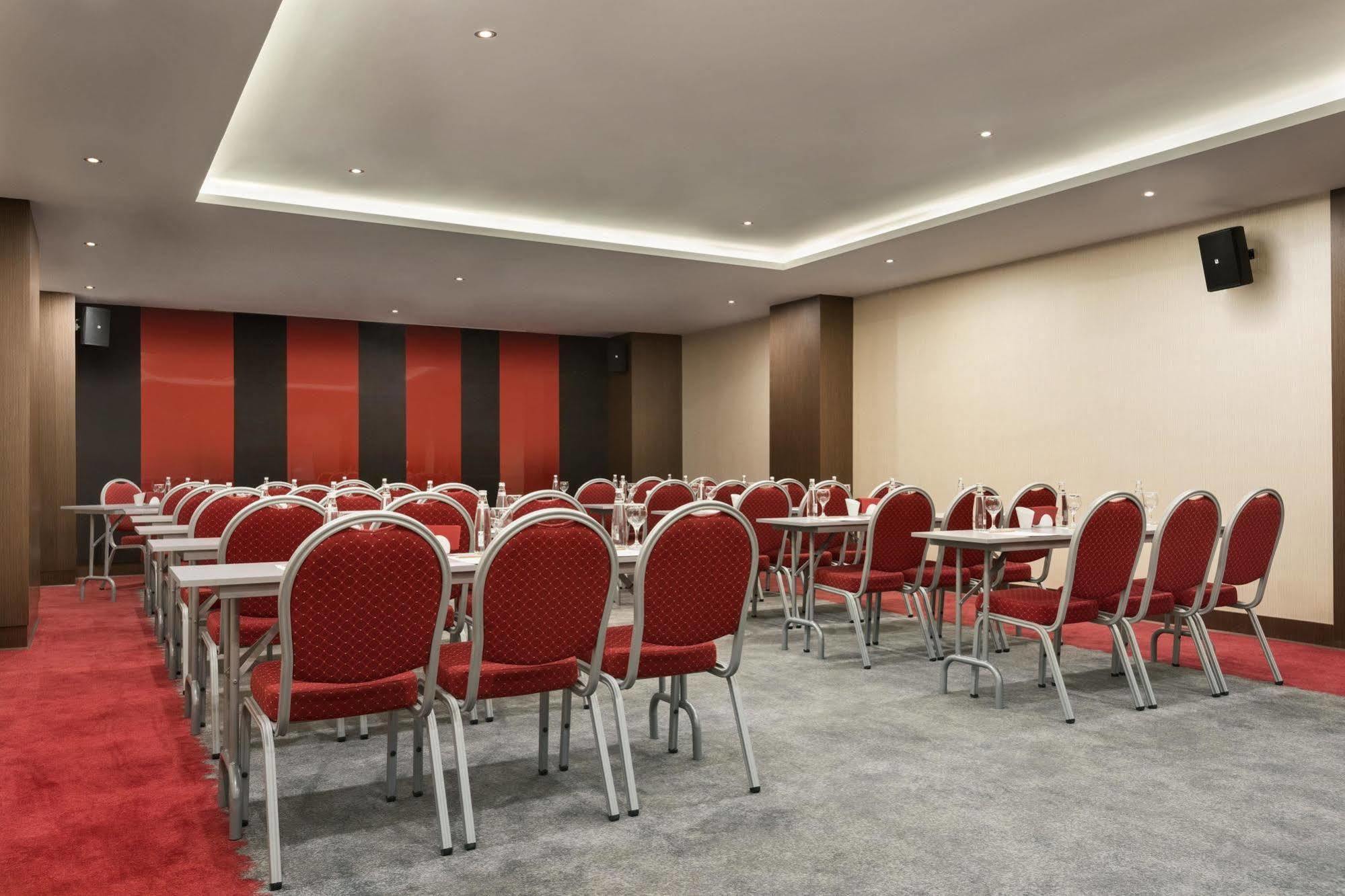 Ramada Encore Ескишехир Екстериор снимка